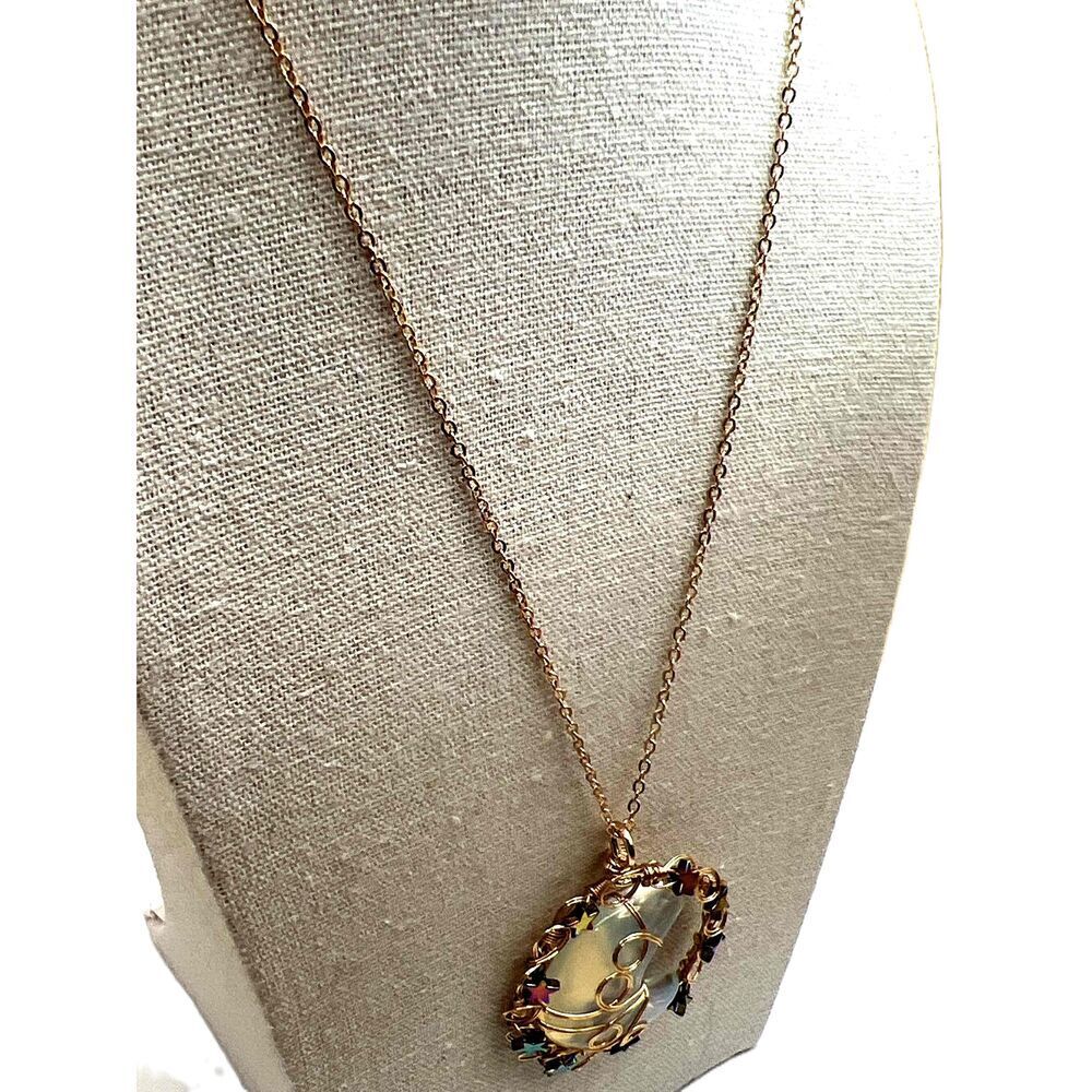 New Opal Copper Wire Wrapped Moon Pendant Gold Tone Necklace - Picture 10 of 13